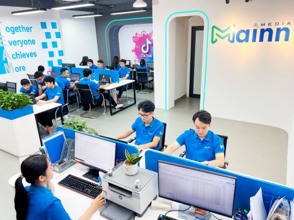 Văn phòng Mainn Media chuyên nghiệp